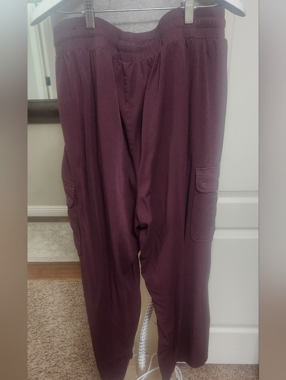 Torrid Burgundy Challis Wide Leg Cargo Pants Size 1 Short - Picture 7 of 9